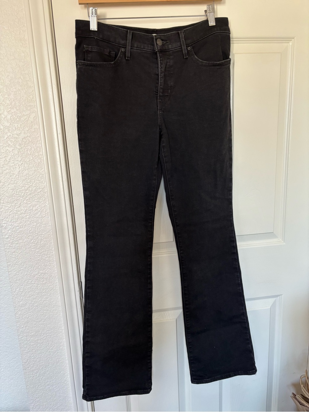 Levi's 315 shaping bootcut 29
